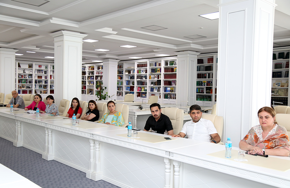 AMEA-da “Elmi nəşrlərdə etik normalar” mövzusunda seminar keçirilib