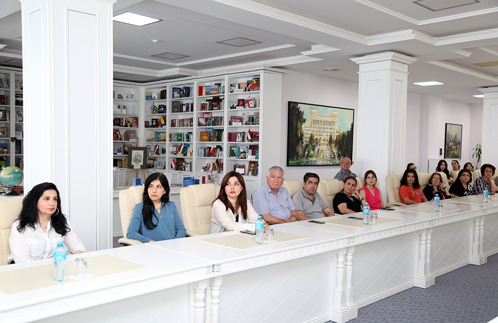 AMEA-da “Elmi nəşrlərdə etik normalar” mövzusunda seminar keçirilib