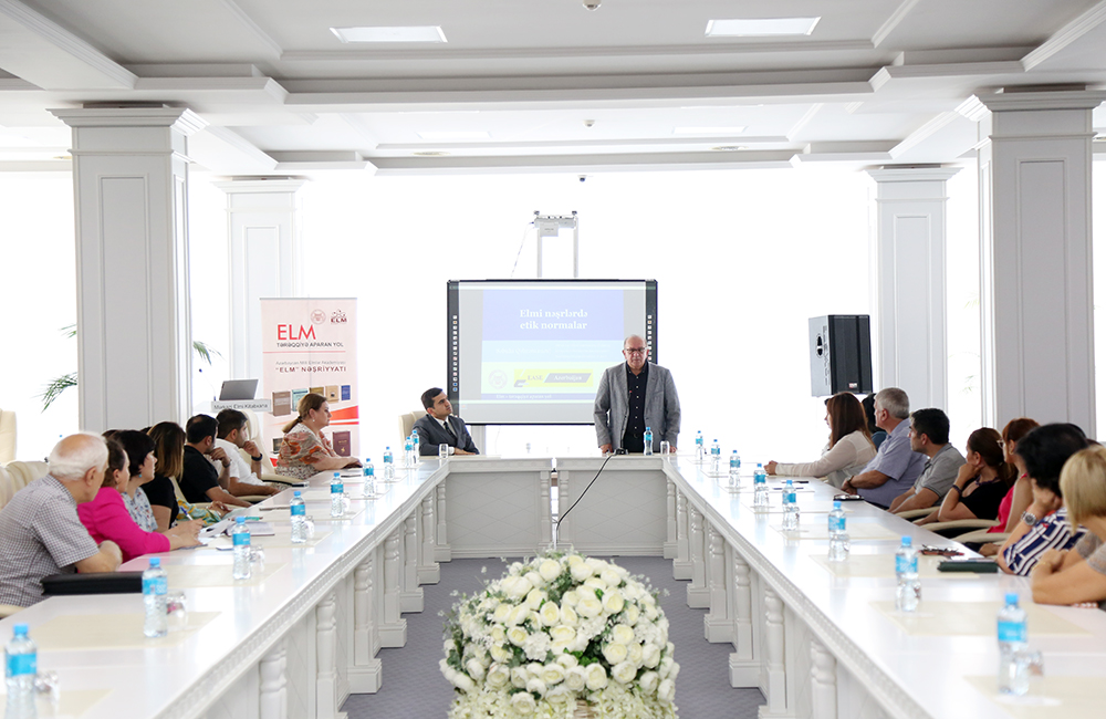 AMEA-da “Elmi nəşrlərdə etik normalar” mövzusunda seminar keçirilib